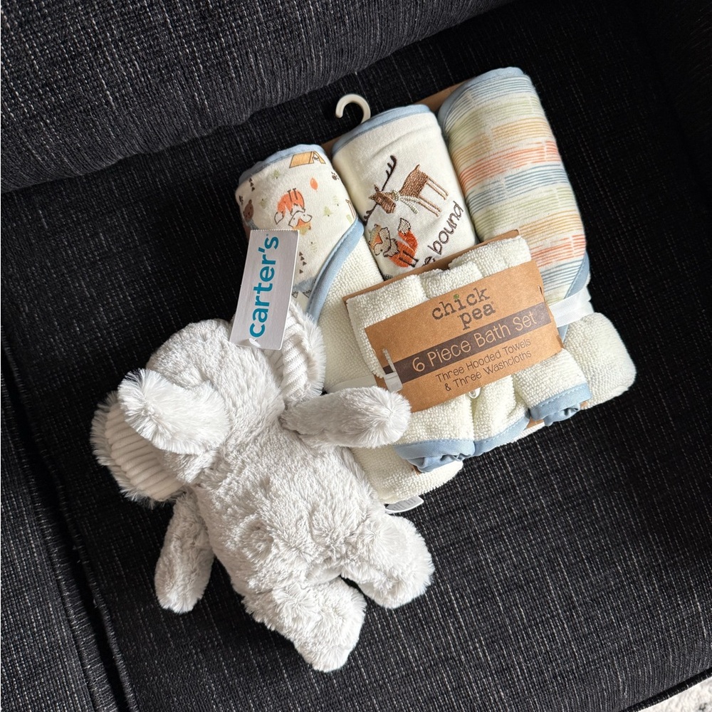Brand New Baby Bundle Towel Set and Plushie